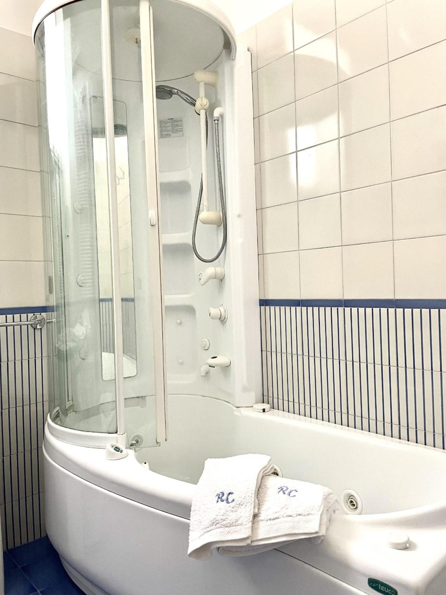 나폴리 Residenza Chiaia B&B 외부 사진